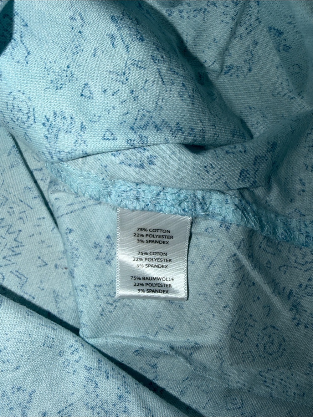 Sleeveless Light Blue Printed Button-Up Blouse western style. Size M - Picture 7 of 8